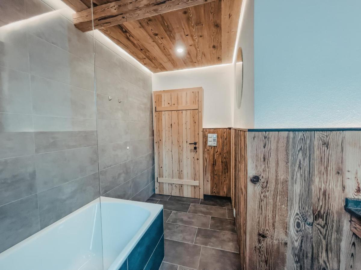 Oldwood Chalet - Balcony & Car Park By Alpenluxus Appartements Fuegen Ngoại thất bức ảnh